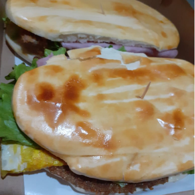 2 Sandwiches de Milanesa Completo