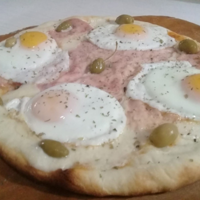Pizza Panceta Y Huevos