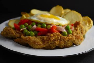 Mila a la Riojana + Fritas