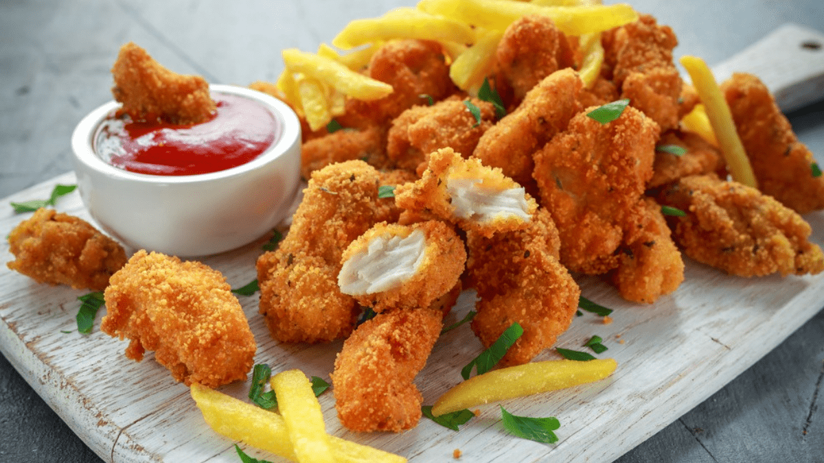 Bastoncitos de Pollo + Fritas