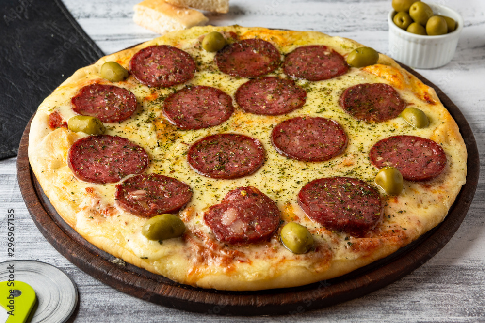 Pizza Calabresa