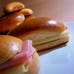 Sandwiche De Milanesa De Pollo Completo