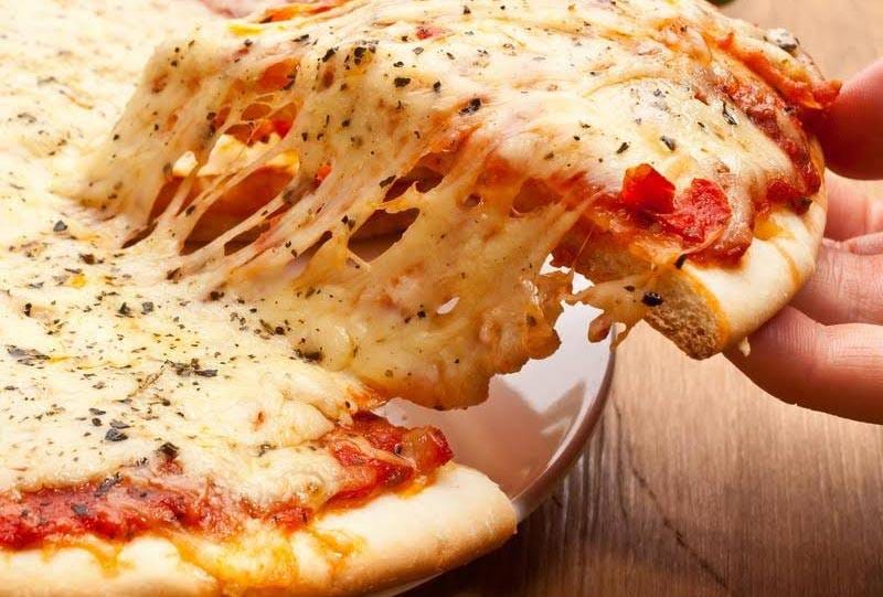 Pizza De Mozzarella