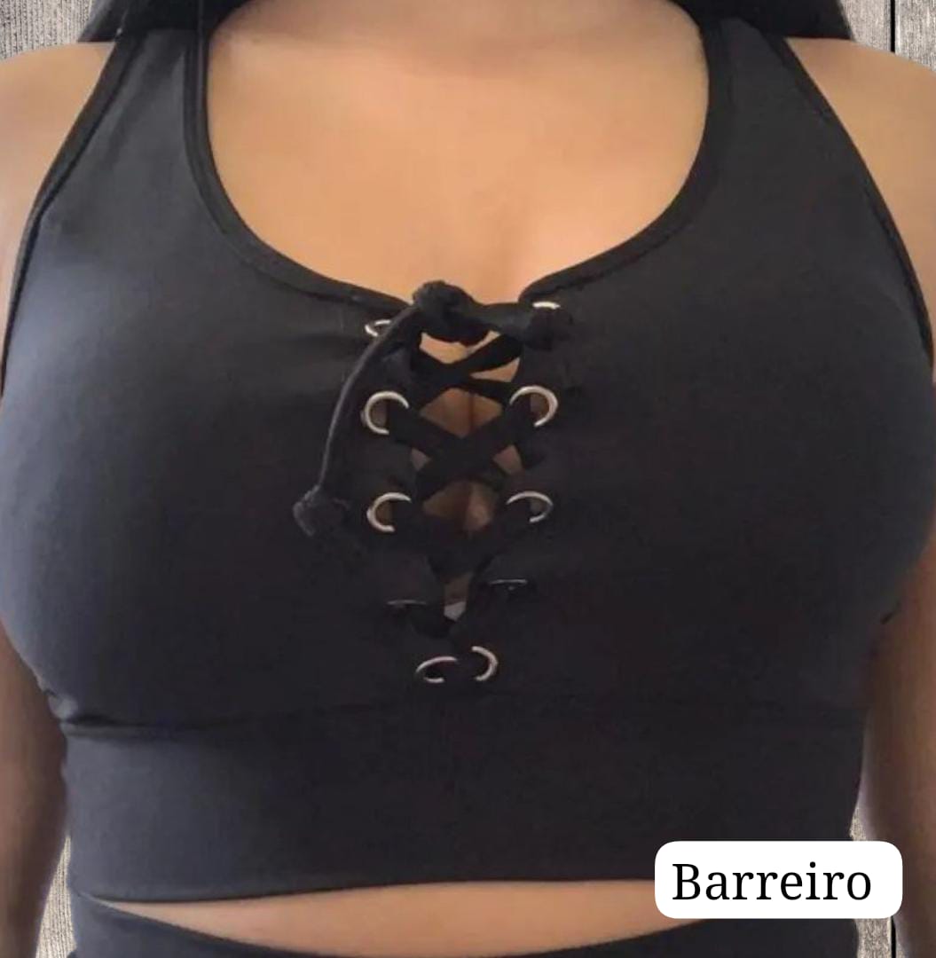 Top deportivo acordonado