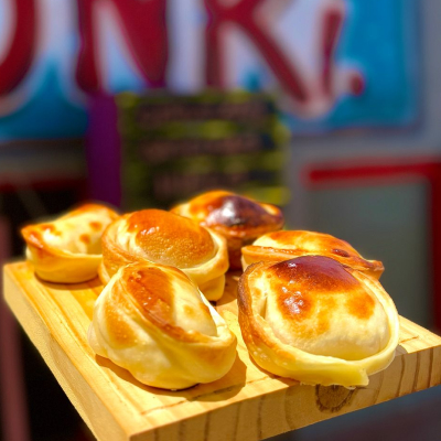 Empanada De Jamon Y Queso (1 Unidad)