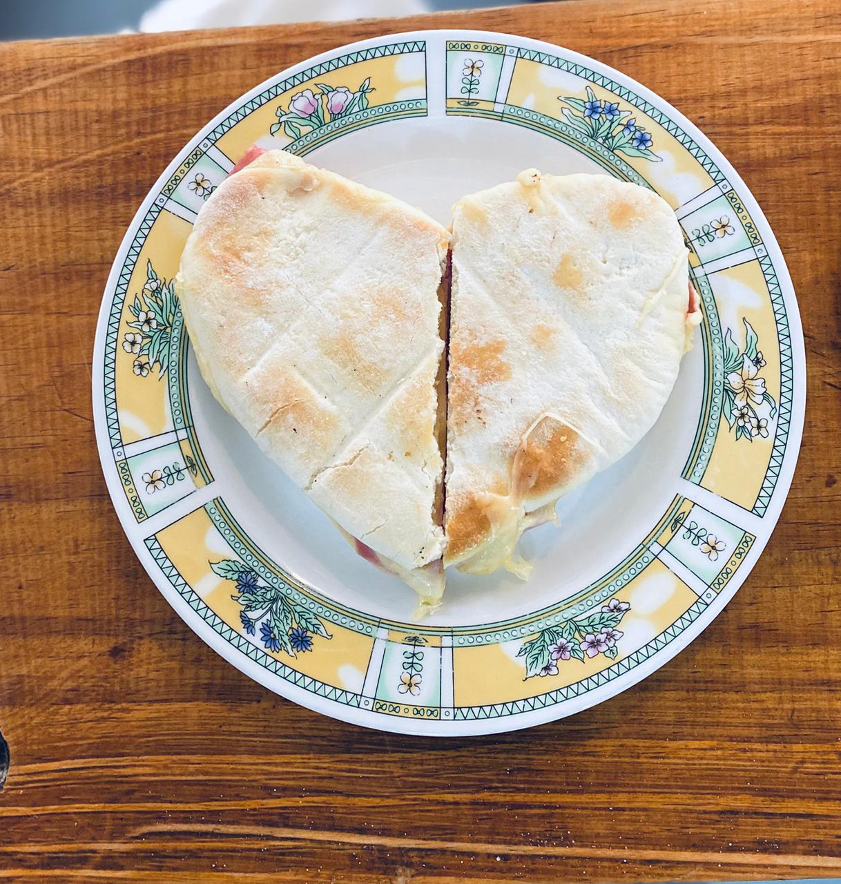 Tostado 4 Quesos Y Nuez
