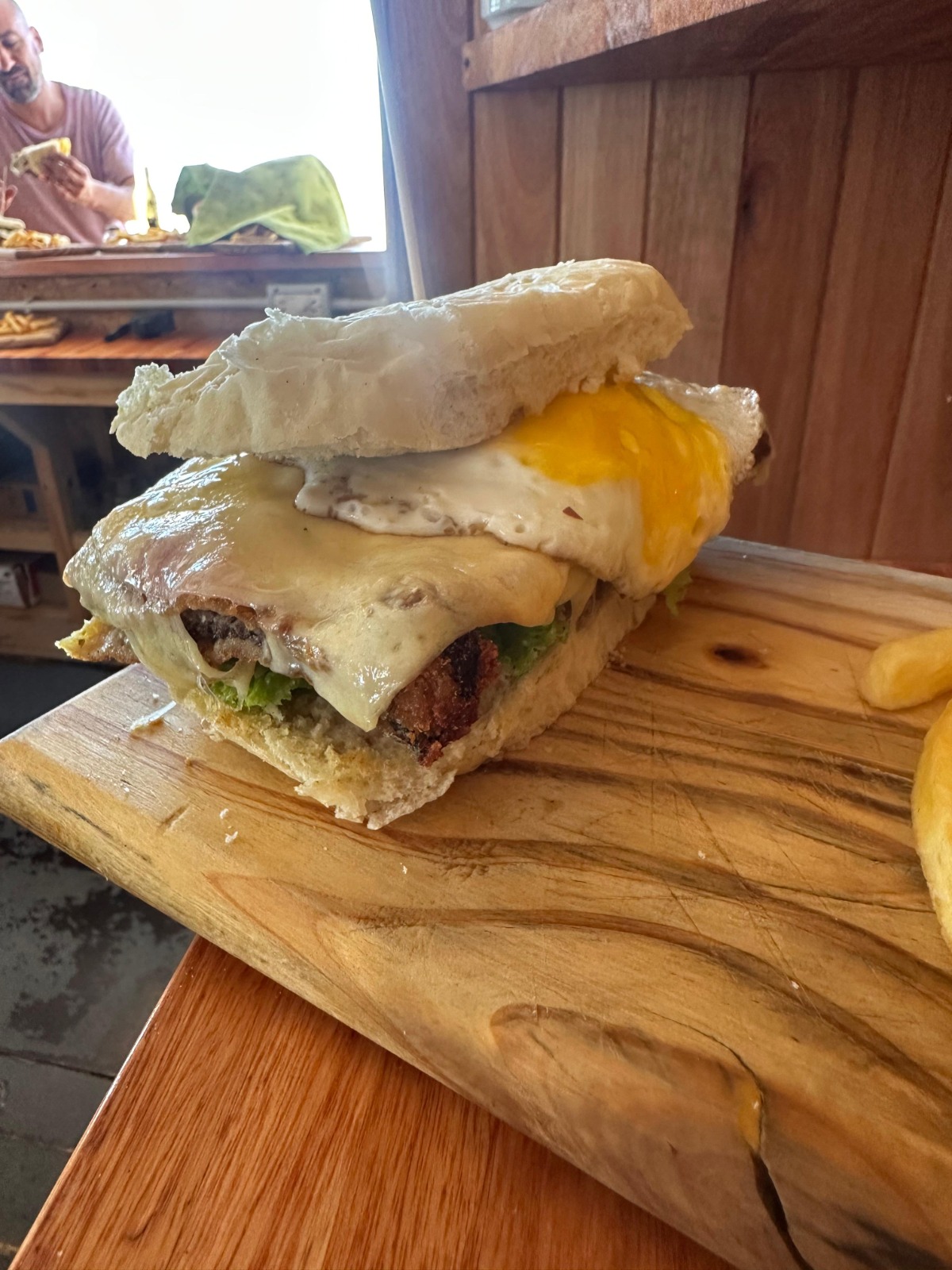 Sandwich Milanesa De Ternera Completo