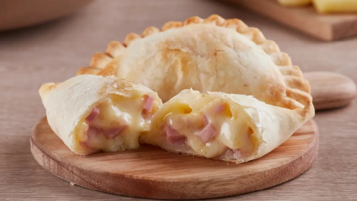 Empanada Jamón Y Queso