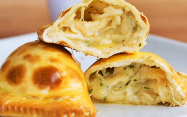Empanada Cebolla Y Queso