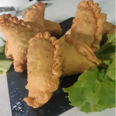 Empanada Frita Carne Cortada A Cuchillo (1 unidad)