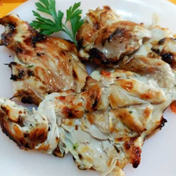 Pollo Deshuesado + Guarnición