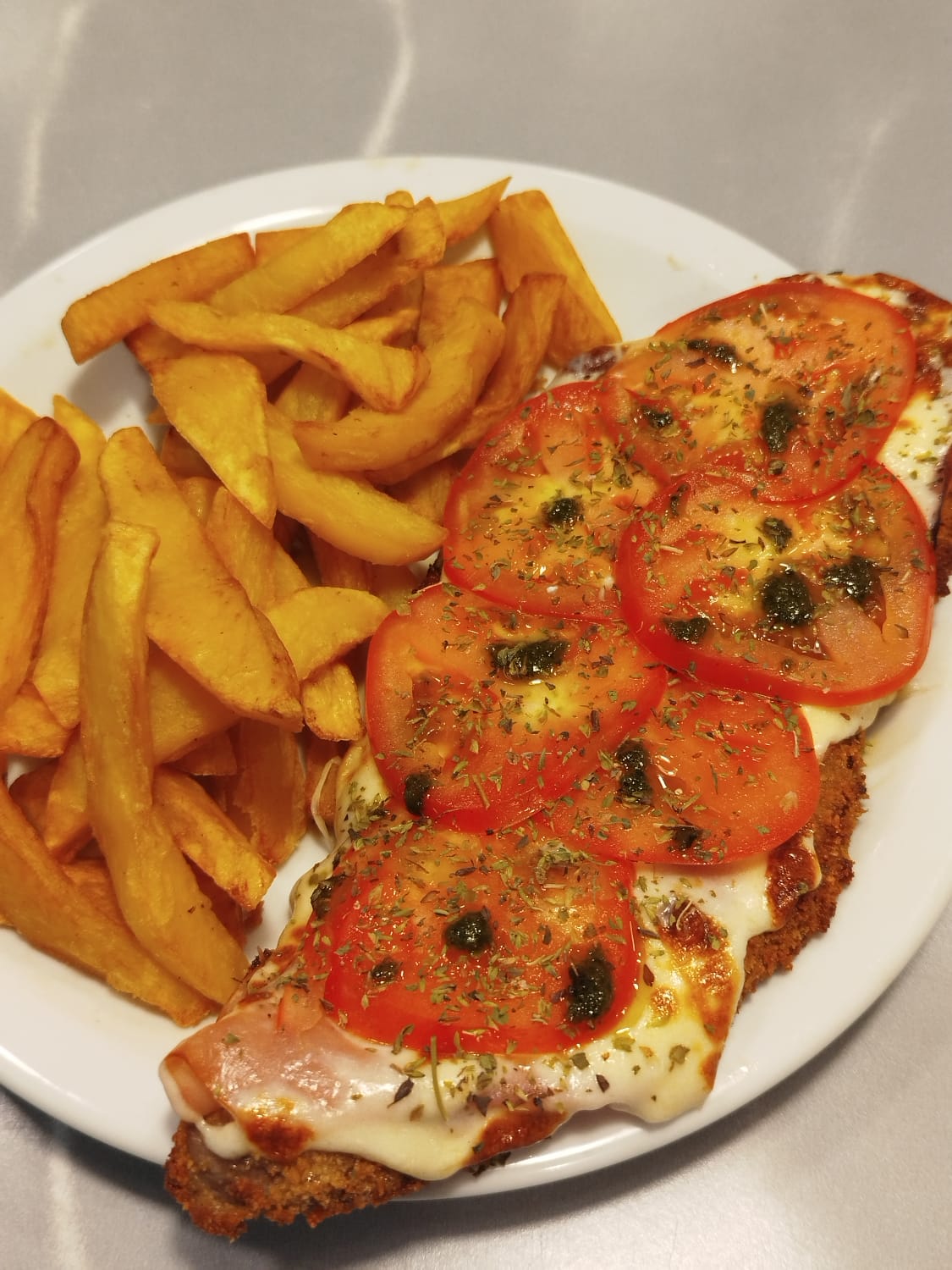 Milanesa Napolitana con Papa fritas