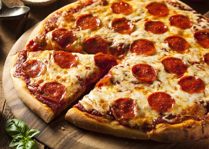 Pizza Jamón y Huevo