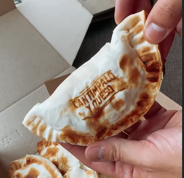 Empanada De Cantimpalo Y Queso