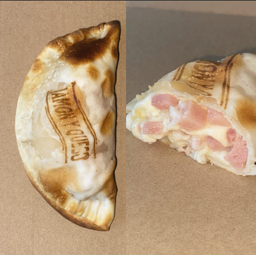Empanada De Jamón Y Queso