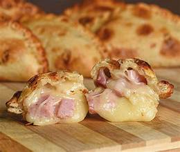 6 Empanadas A La Parrilla De Jamón Y Queso