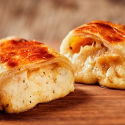 Empanada De Fugazzetta