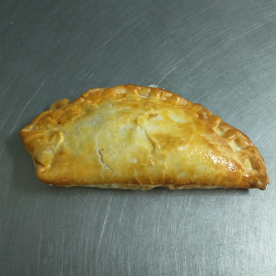 Empanada Al Horno De Fugazza