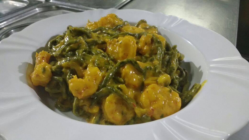 Cintas Verdes Con Salsa Parisiene