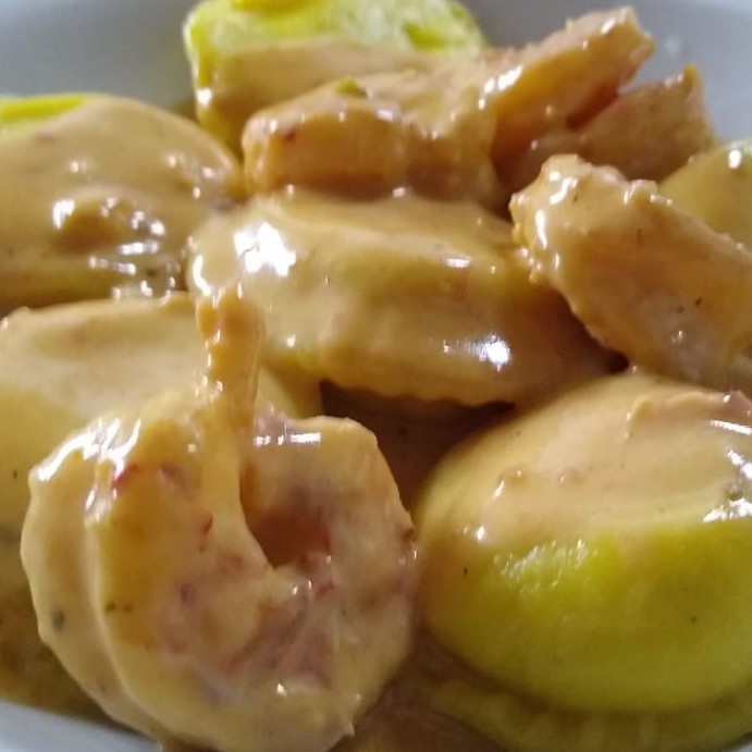 Sorrentinos de Lenguado con Salsa Rosa de Langostinos