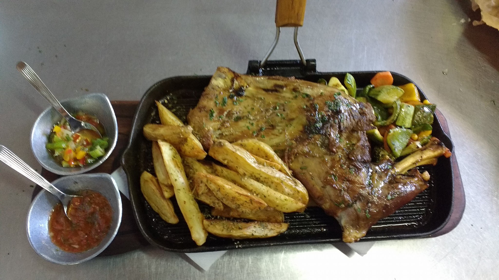 Pata de Cordero con Papas