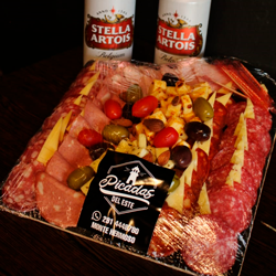 Picada + 2 Cervezas Stella Artois